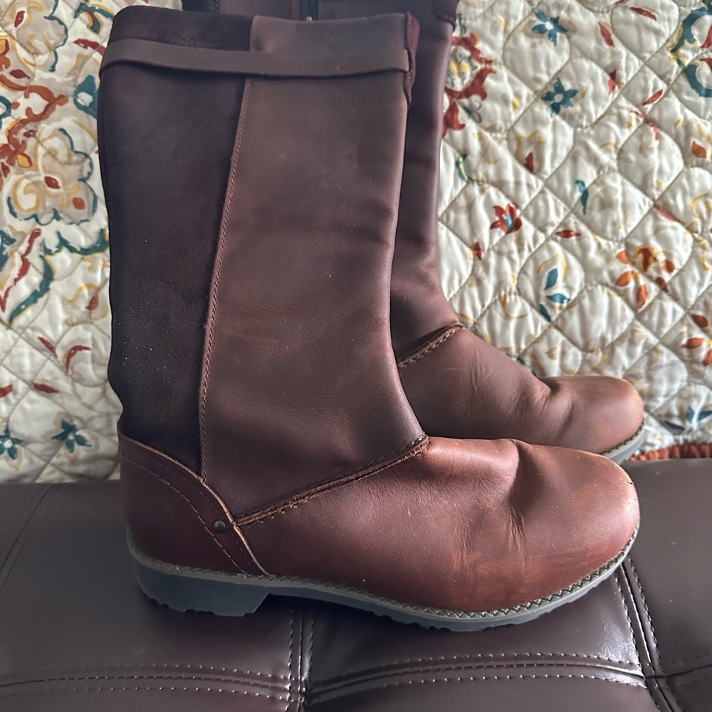 Eddie Bauer Rich Brown Leather Boots